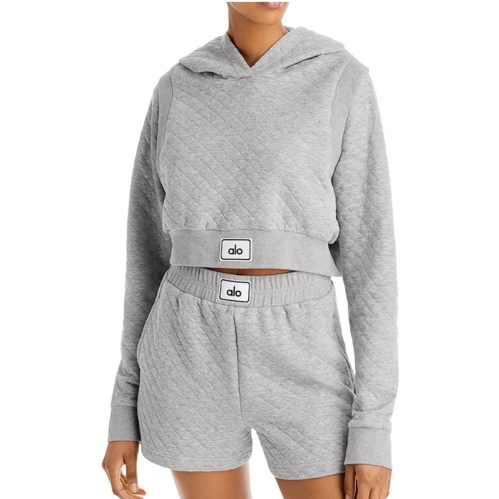 Alo yoga cropped hoodie and shorts!